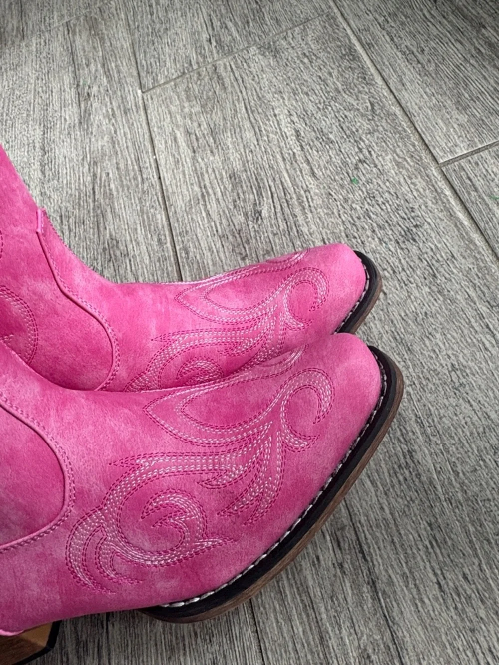 Roper Women's Pink Western Faux Suede Cowboy Boots - Picture 8 of 14